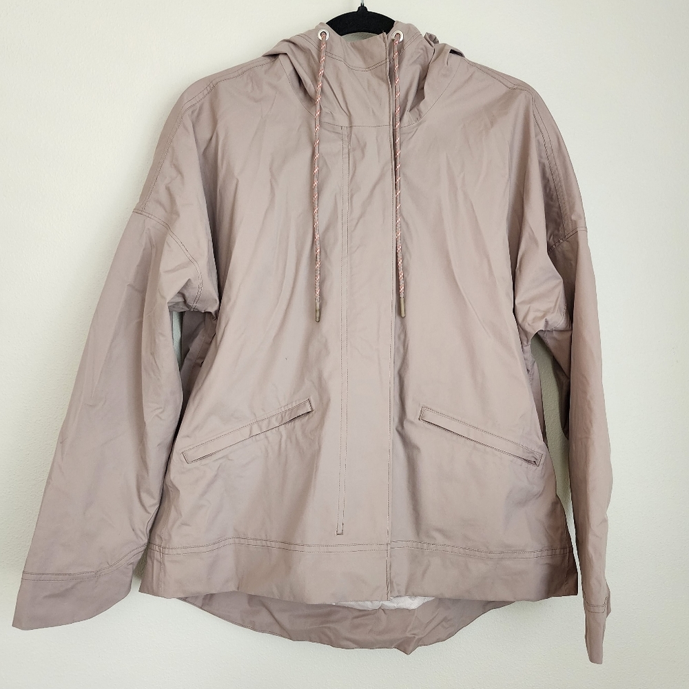 Athleta Cropped Water-Resitant Zip Up Jacket